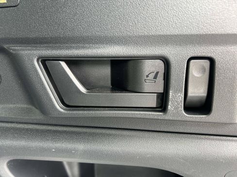 Used 2026 Subaru Outback Limited AWD/4WD image 14