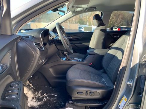 Used 2024 Chevrolet Equinox LT image 27