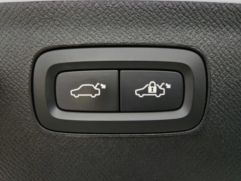 Used 2021 Volvo XC90 T8 Inscription Expression w/ Protection Package Premier AWD/4WD image 33