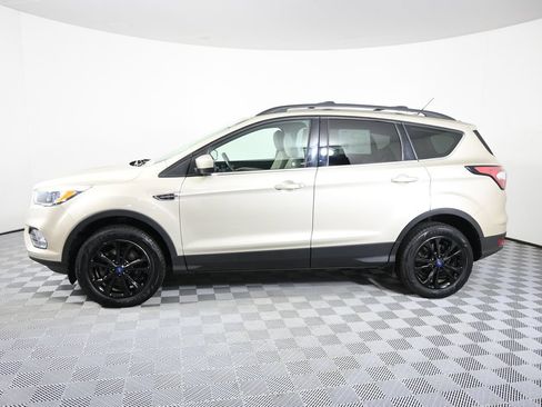 Used 2018 Ford Escape SE AWD/4WD image 2