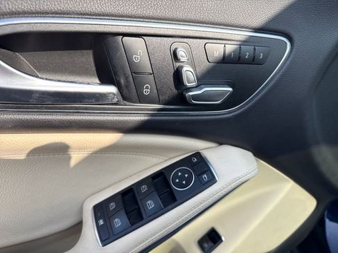 Used 2018 Mercedes-Benz CLA 250 4MATIC image 16