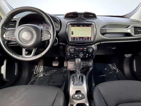 Used 2022 Jeep Renegade Latitude w/ Convenience Group AWD/4WD image 16