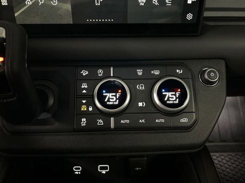 Used 2023 Land Rover Defender 130 X image 18