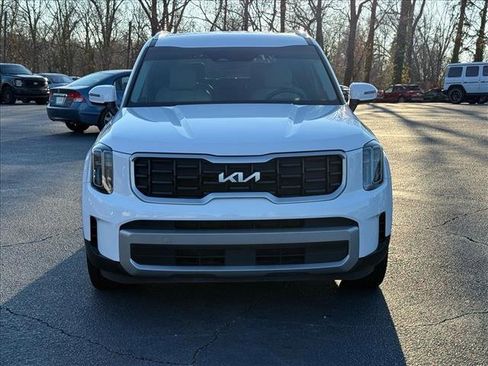 Used 2023 Kia Telluride S image 9