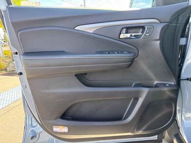 Used 2023 Honda Ridgeline RTL-E image 9