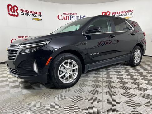 Used 2023 Chevrolet Equinox LT FWD image 3