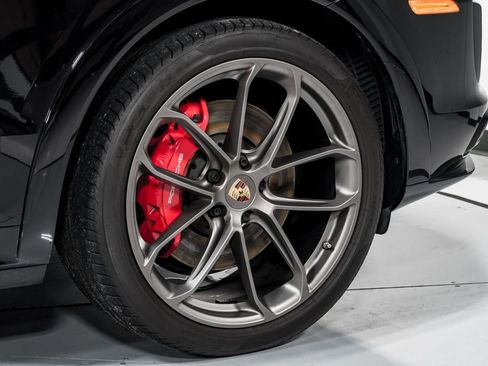 Used 2023 Porsche Cayenne GTS AWD/4WD image 51