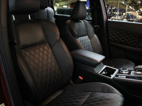 Used 2023 Mitsubishi Outlander SEL image 23