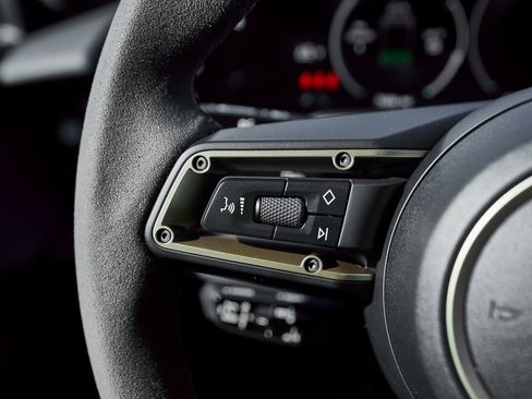 Used 2025 Porsche Taycan 4S w/ Premium Package image 52