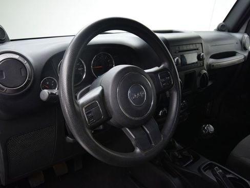 Used 2014 Jeep Wrangler Sport image 12