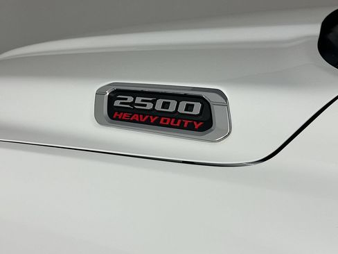 Used 2024 RAM 2500 Laramie w/ Safety Group AWD/4WD image 28