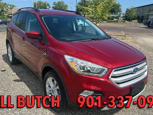 Used 2018 Ford Escape SEL AWD/4WD image 4