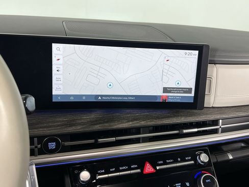 Used 2024 Hyundai Santa Fe Limited image 25