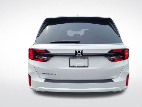 New 2026 Honda Odyssey EX-L image 4