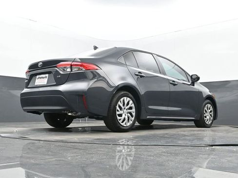 Used 2025 Toyota Corolla LE w/ Convenience Package image 24