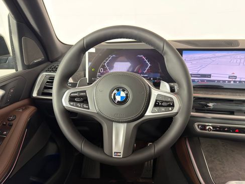 Used 2026 BMW X5 sDrive40i w/ M Sport Package RWD image 9