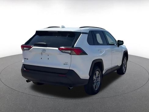 Used 2025 Toyota RAV4 LE AWD/4WD image 11