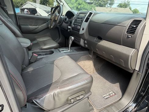 Used 2012 Nissan Frontier PRO-4X w/ Pro-4x Luxury Pkg AWD/4WD image 16