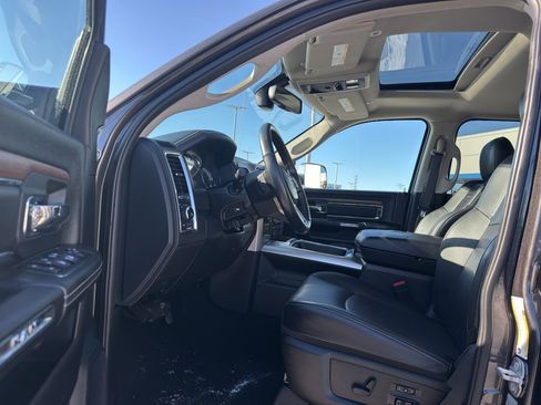 Used 2017 RAM 3500 Laramie image 11