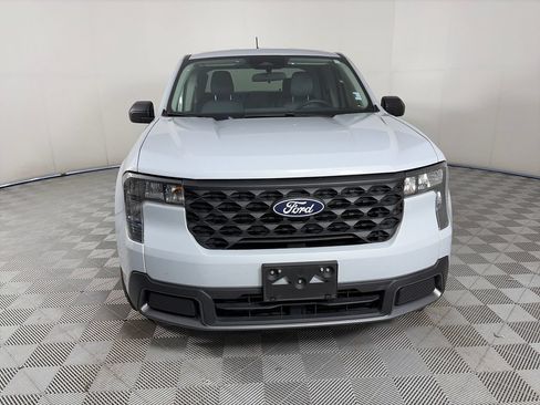 Used 2025 Ford Maverick XLT w/ Equipment Group 302A AWD/4WD image 2