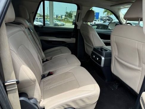 Used 2022 Ford Expedition Max Limited AWD/4WD image 15