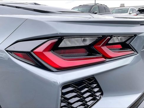 Used 2024 Chevrolet Corvette Stingray Premium Cpe image 22