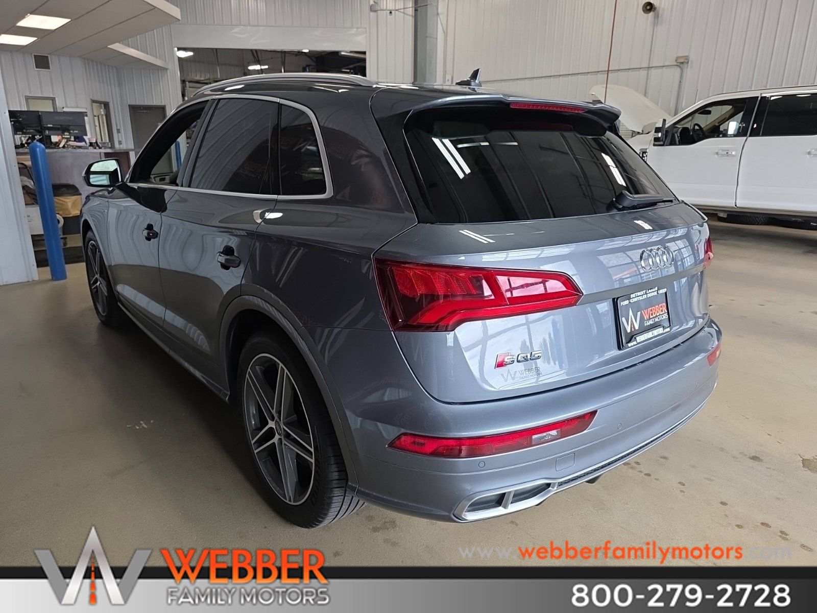 Used 2018 Audi SQ5 Premium Plus w/ S Sport Package AWD/4WD image 8