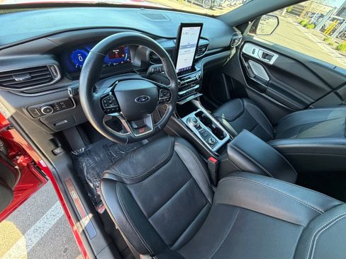 Used 2023 Ford Explorer ST w/ Equipment Group 401A AWD/4WD image 16