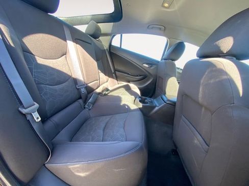 Used 2018 Chevrolet Volt LT image 14