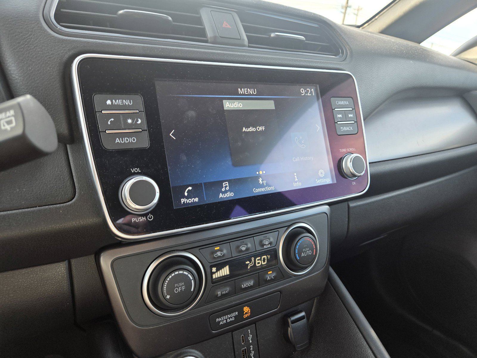 Certified 2025 Nissan Leaf S FWD image 16