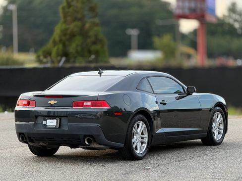 Used 2015 Chevrolet Camaro LS RWD image 9