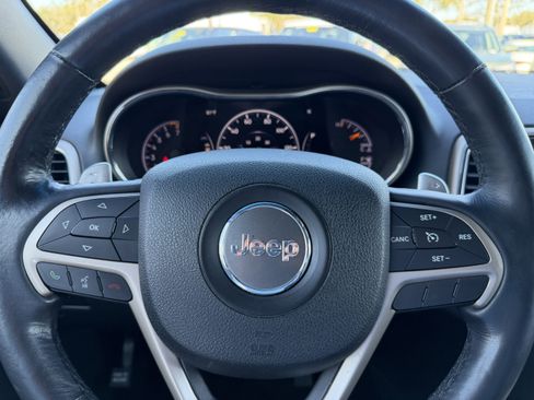 Used 2015 Jeep Grand Cherokee Limited image 29