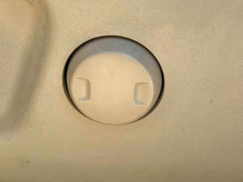 Used 2017 Toyota Highlander Limited Platinum image 32