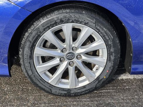 Used 2018 Toyota Camry LE image 12