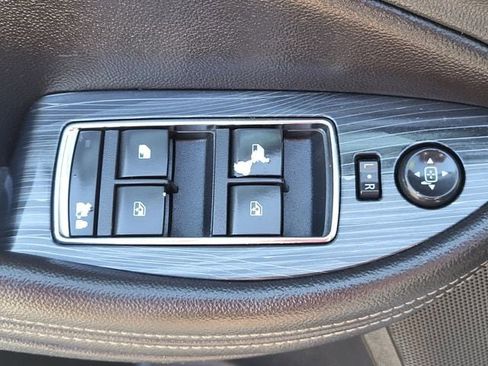 Used 2019 Chevrolet Impala Premier FWD image 8