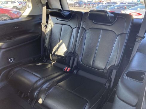 Used 2023 Jeep Grand Cherokee L Limited image 17