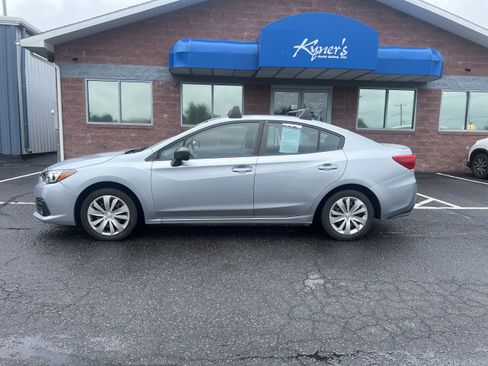 Used 2022 Subaru Impreza 2.0i AWD/4WD image 3