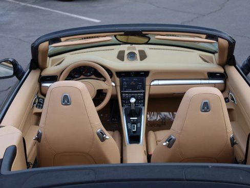 Used 2013 Porsche 911 Carrera image 16