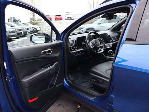 Certified 2023 Kia Sportage X-Line w/ X-Line Premium Package image 12
