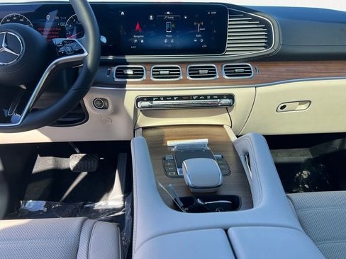 New 2026 Mercedes-Benz GLE 450 4MATIC Coupe image 11