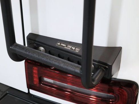 Used 2022 Mercedes-Benz G 550 image 30