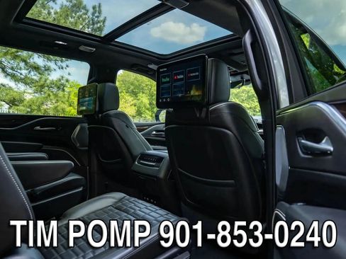 Used 2023 Cadillac Escalade ESV Sport Platinum w/ Heavy-Duty Trailer Package AWD/4WD image 16