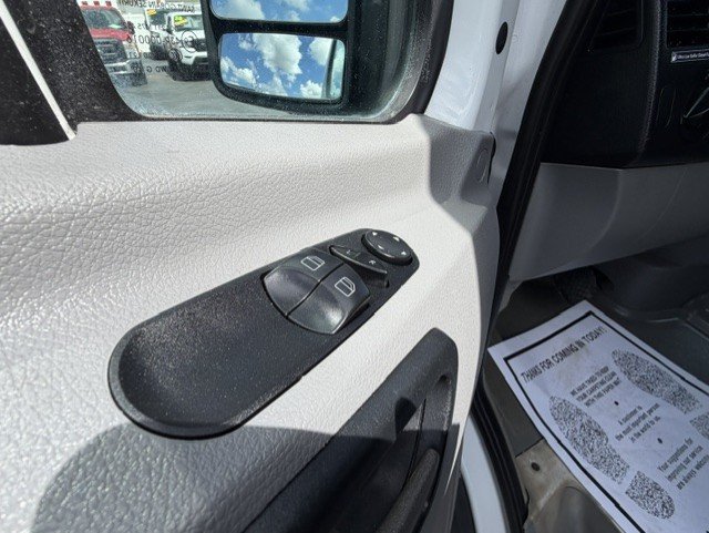 Used 2008 Dodge Sprinter 2500 RWD image 16