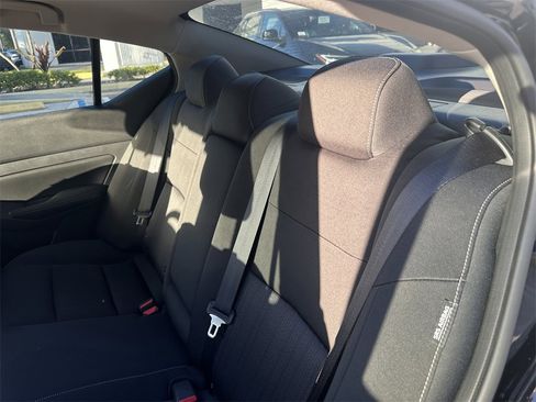 Used 2022 Nissan Altima 2.5 SV image 12