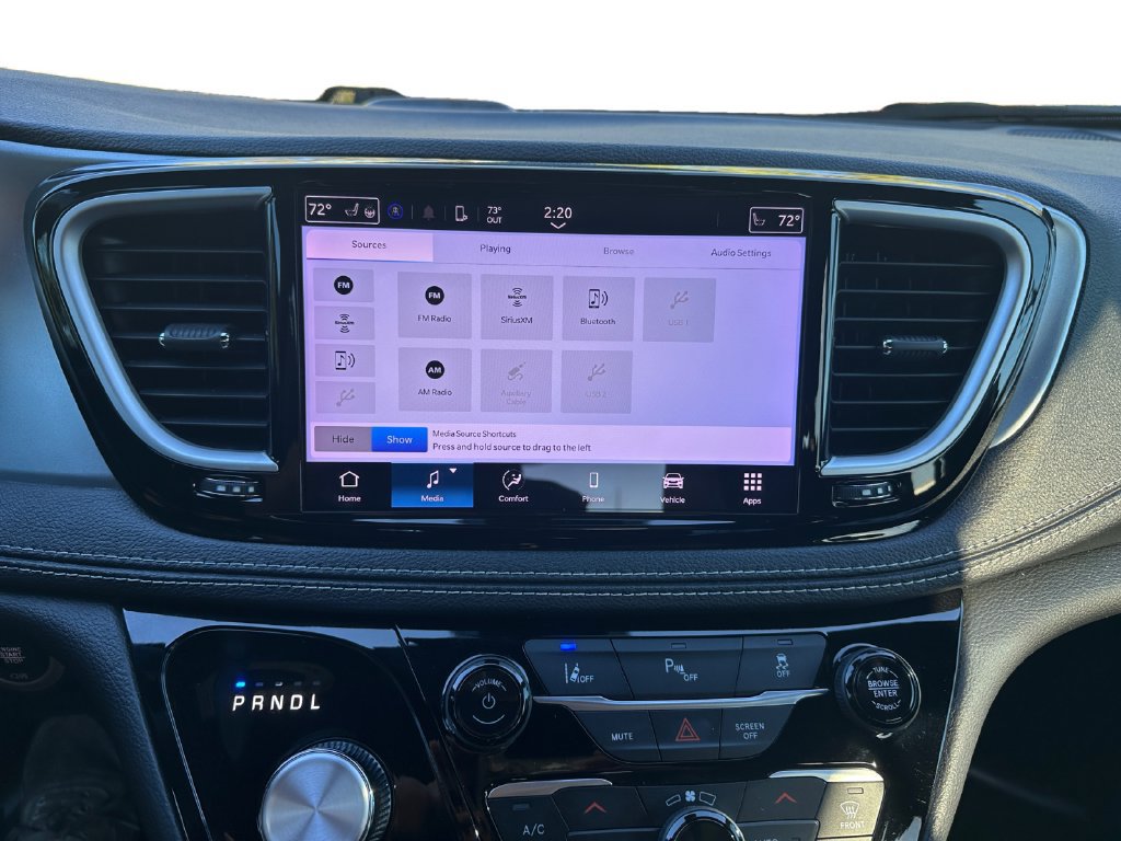 Used 2021 Chrysler Pacifica Touring w/ S Appearance Package FWD image 15