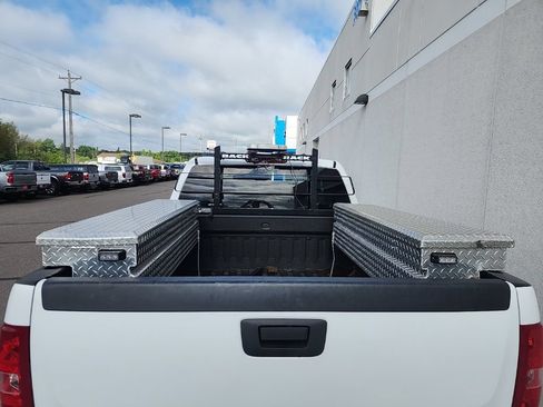 Used 2013 Chevrolet Silverado 2500 W/T w/ Snow Plow Prep Package AWD/4WD image 6