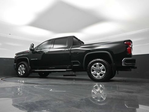 Used 2020 Chevrolet Silverado 2500 LTZ w/ LTZ Plus Package image 23