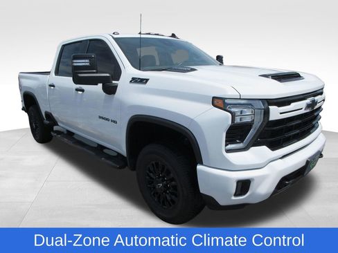 Certified 2024 Chevrolet Silverado 3500 LT w/ Z71 Sport Edition AWD/4WD image 8