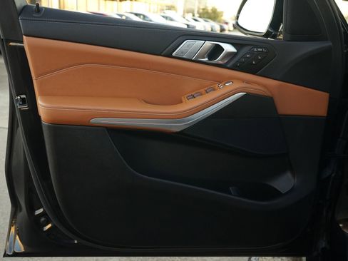 Used 2022 BMW X7 xDrive40i w/ Premium Package image 20