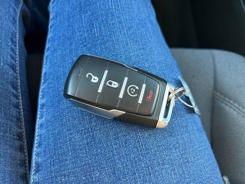 Used 2019 RAM 1500 Big Horn image 29